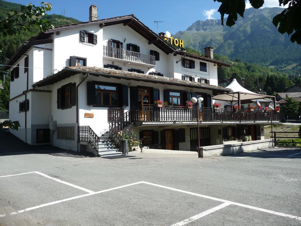 Hotel Col Serena Étroubles Exterior foto